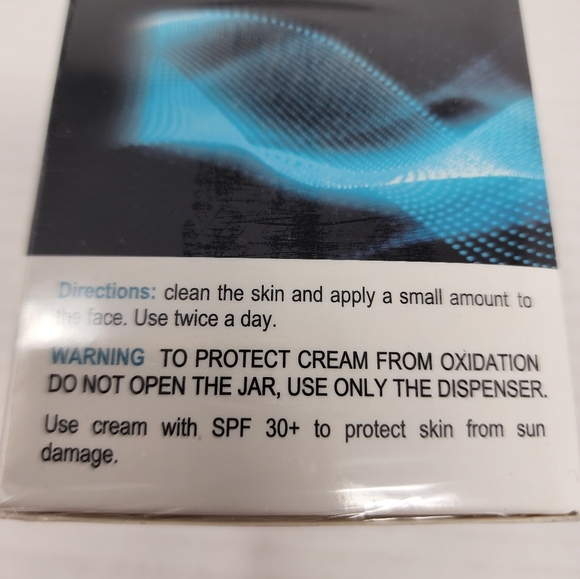 Retinol & Collagen Face Cream Moisturizer Day & Night Hyaluronic Acid Sealed - Picture 8 of 11